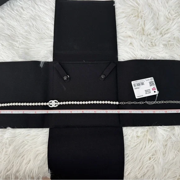 CHANEL Classic CC Pearl Choker Necklace - Picture 4 of 6